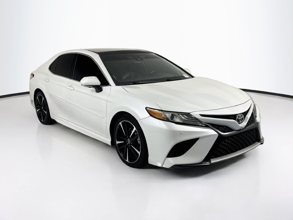 Used 2019 Toyota Camry XSE w/ Driver Assist Package FWD image 3