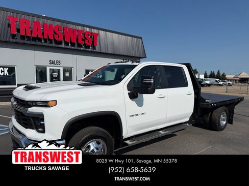 Used 2024 Chevrolet Silverado 3500 LT w/ Convenience Package AWD/4WD image 1