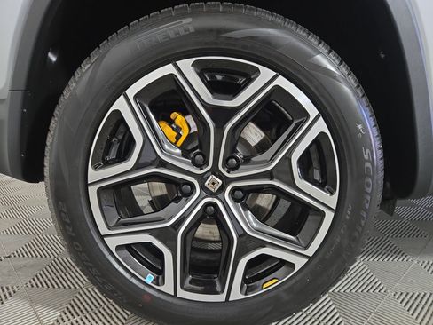 Used 2024 Rivian R1S Adventure AWD/4WD image 12