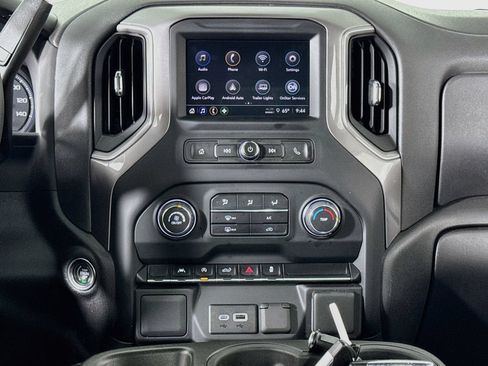 Used 2022 Chevrolet Silverado 1500 Custom AWD/4WD image 12