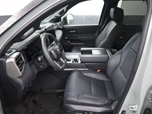 Used 2026 Toyota Sequoia Platinum AWD/4WD image 22