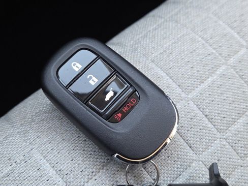 Used 2023 Honda HR-V LX image 34