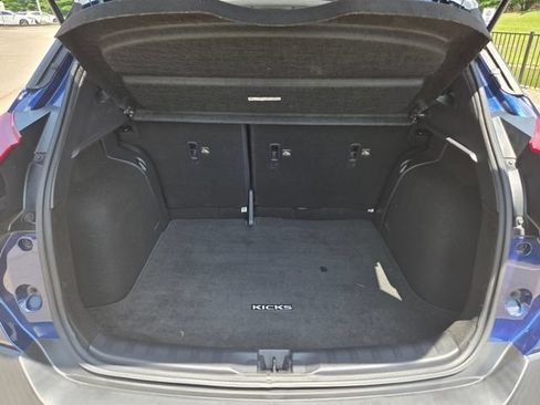 Used 2020 Nissan Kicks SR FWD image 28