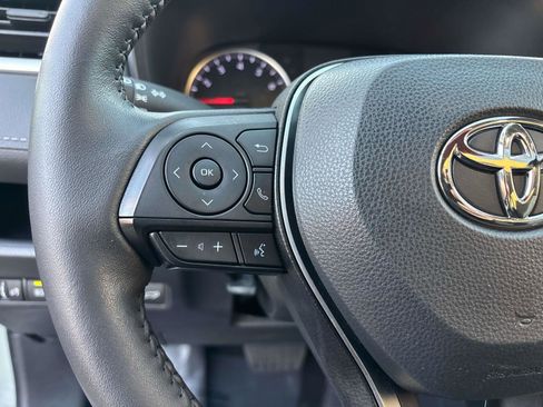 Used 2022 Toyota RAV4 XLE w/ Convenience Package AWD/4WD image 16