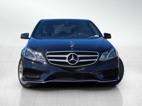 Used 2016 Mercedes-Benz E 350 Sedan w/ Premium Package image 3