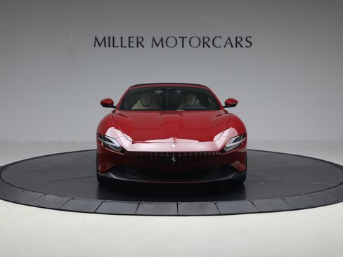 Certified 2025 Ferrari Roma Spider RWD image 36