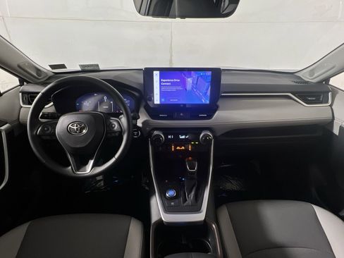 Used 2024 Toyota RAV4 Limited image 22