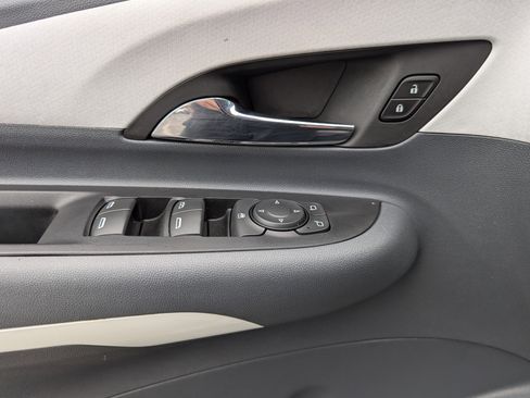 Used 2020 Chevrolet Bolt LT image 15