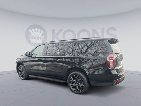 Used 2023 Chevrolet Suburban RST w/ Luxury Package image 4