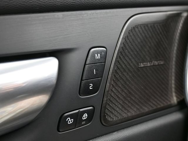 Used 2023 Volvo XC60 B5 Ultimate w/ Climate Package FWD image 29