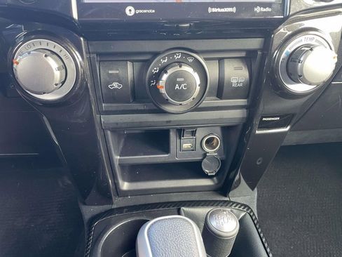 Used 2024 Toyota 4Runner TRD Off-Road Premium image 41