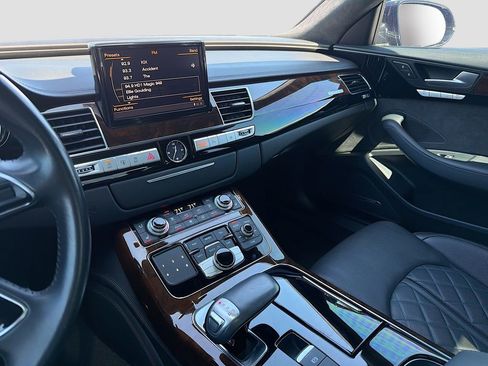 Used 2016 Audi A8 L 4.0T image 32