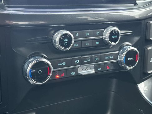 Certified 2022 Ford F150 XLT w/ Equipment Group 302A High image 19