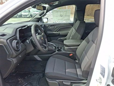 New 2026 Chevrolet Colorado W/T image 6