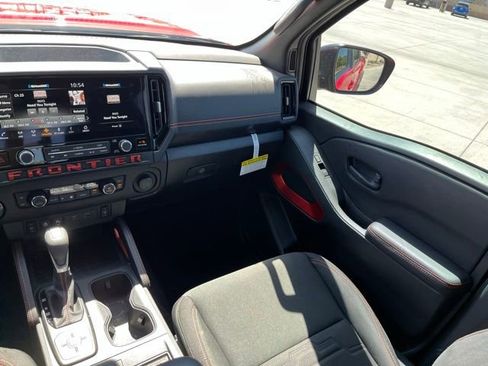 Used 2026 Nissan Frontier PRO-4X w/ Pro-4x Convenience Package AWD/4WD image 15