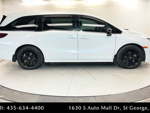 Used 2025 Honda Odyssey Sport-L image 6