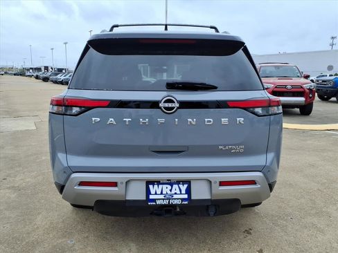 Used 2022 Nissan Pathfinder Platinum w/ Cargo Package image 3