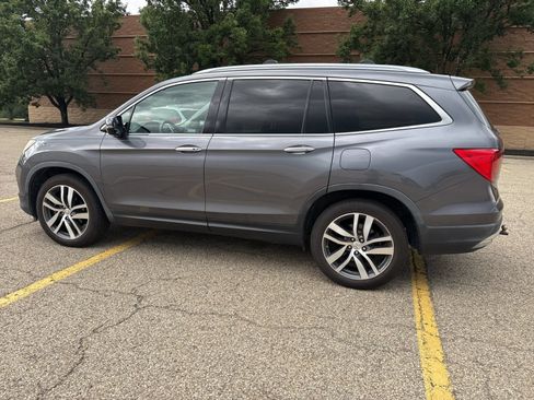Used 2018 Honda Pilot Touring image 25