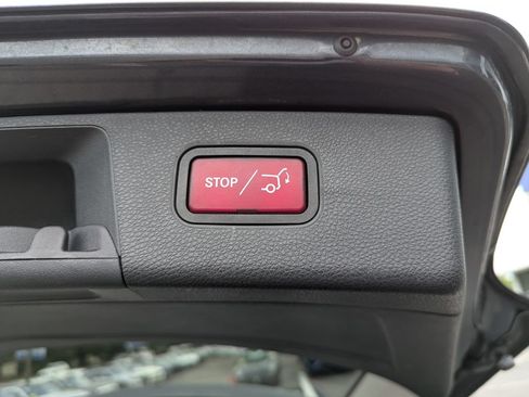 Used 2014 Mercedes-Benz GLK 350 4MATIC image 40