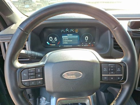 Certified 2024 Ford Expedition Platinum image 19