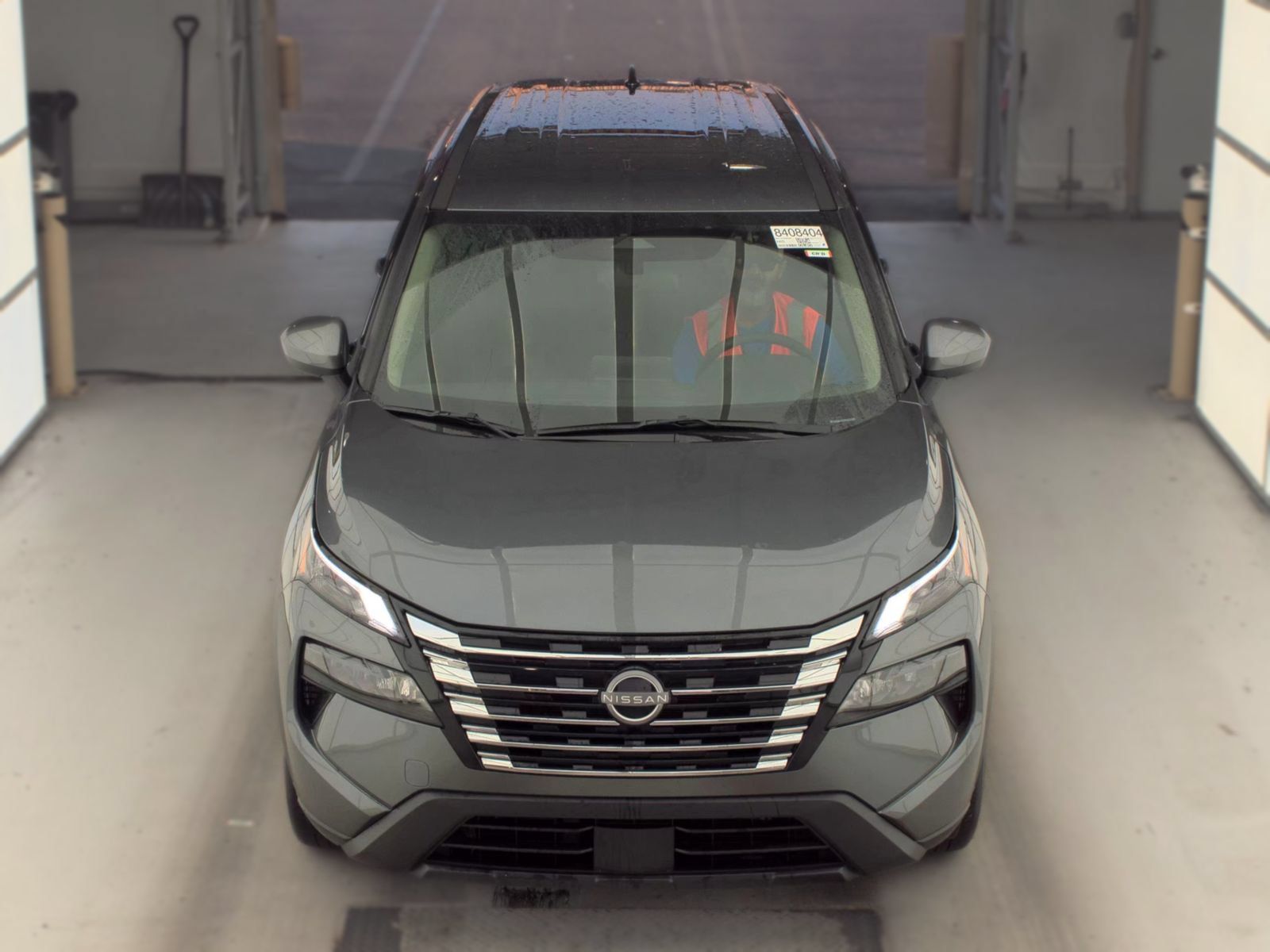 Used 2026 Nissan Rogue SV AWD/4WD image 2
