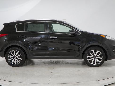 Used 2018 Kia Sportage EX w/ EX Sport Appearance Package image 12