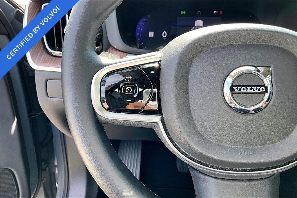 Certified 2024 Volvo XC60 B5 Plus w/ Climate Package AWD/4WD image 23