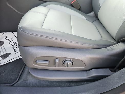 Used 2022 Chevrolet Blazer LT w/ Sound & Technology Package image 28