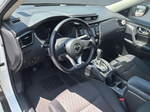 Used 2018 Nissan Rogue S w/ S Value Package FWD image 4