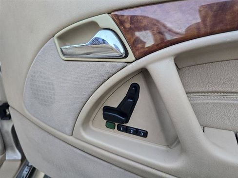 Used 2001 Mercedes-Benz SL 500 image 46