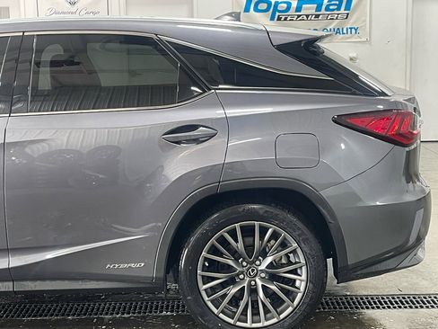 Used 2019 Lexus RX 450h AWD image 18