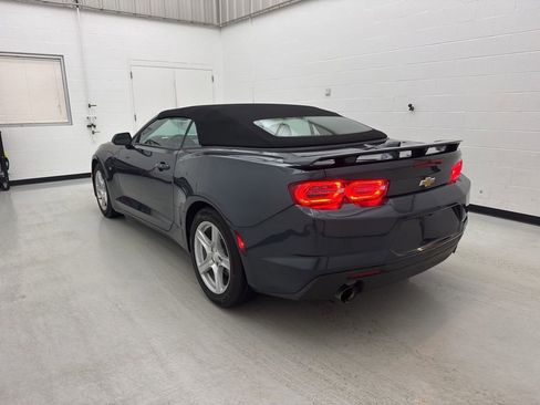 Used 2022 Chevrolet Camaro LT RWD image 7