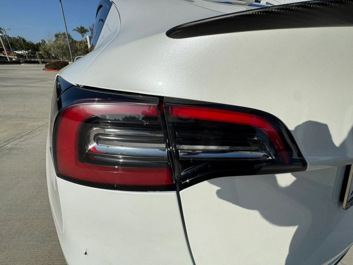 Used 2023 Tesla Model Y Performance AWD/4WD image 20