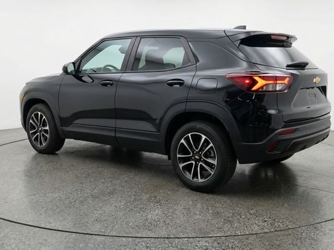 Used 2025 Chevrolet TrailBlazer LT image 6