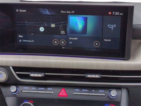 New 2025 Hyundai Sonata Limited image 17