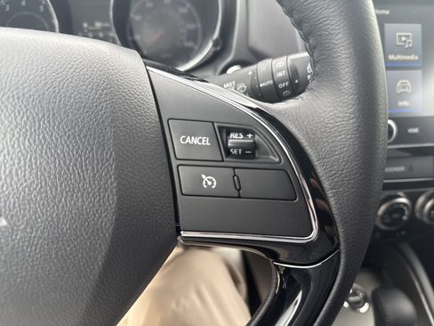 Used 2025 Mitsubishi Outlander Sport SE AWD/4WD image 20