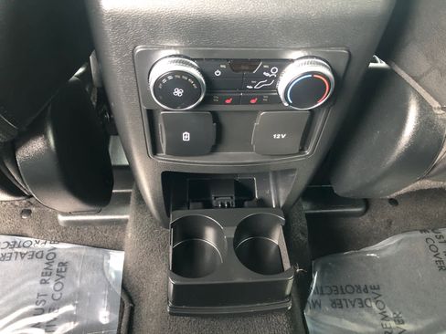 Used 2023 Ford Explorer Limited image 30