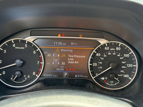 Used 2025 Nissan Altima 2.5 SV FWD image 26