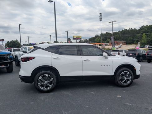 Used 2025 Chevrolet Blazer LT w/ Driver Confidence Package FWD image 4