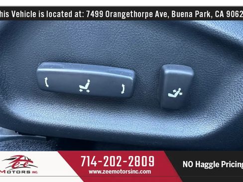 Used 2004 Lexus IS 300 w/ Pwr & Alcantara Pkg RWD image 36