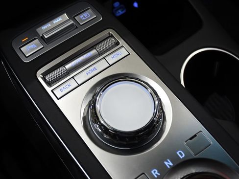 Used 2025 Genesis GV70 3.5T Sport w/ Sport Advanced Package image 19