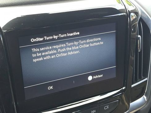 Used 2023 Chevrolet Traverse LT FWD image 32