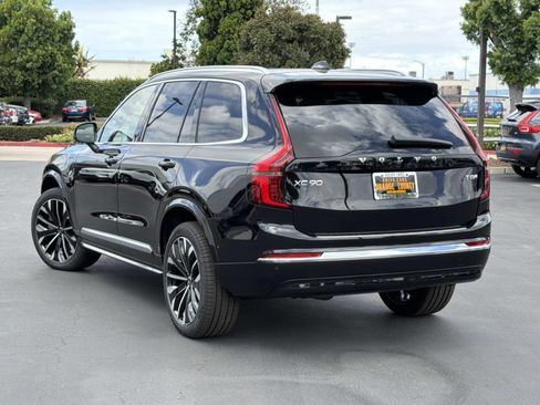 New 2026 Volvo XC90 T8 Plus AWD/4WD image 5
