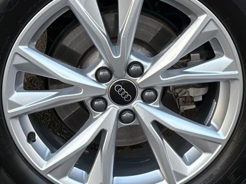 Used 2025 Audi Q3 2.0T Premium image 7