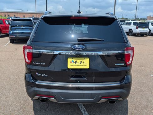 Used 2019 Ford Explorer Limited w/ Ford Safe & Smart Package FWD image 4