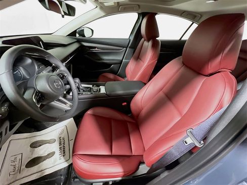 Used 2025 MAZDA MAZDA3 s image 17