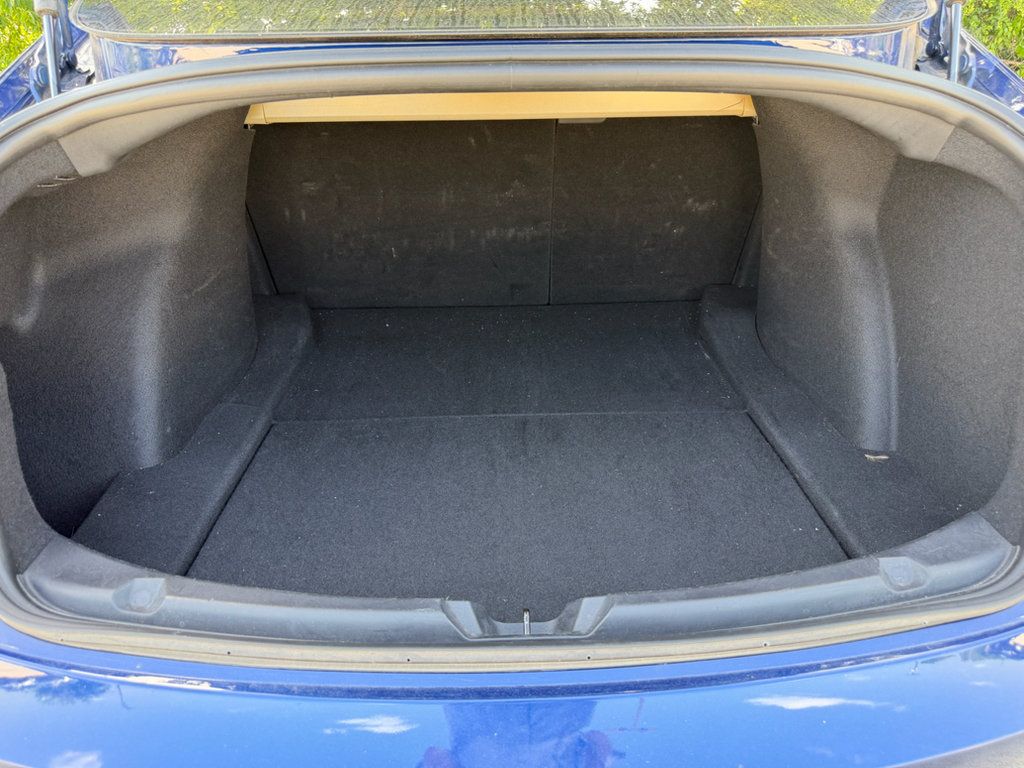 Used 2020 Tesla Model 3 Standard Range RWD image 29