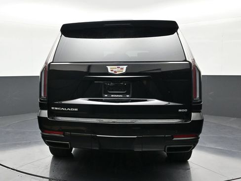 Used 2025 Cadillac Escalade ESV Sport w/ Touring Package RWD image 4