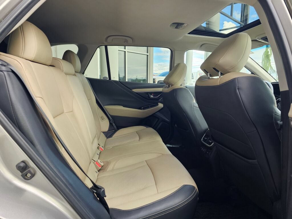 Used 2020 Subaru Outback Limited w/ Popular Package #2 AWD/4WD image 13