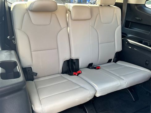 Used 2021 Kia Telluride EX w/ EX Premium Package image 16